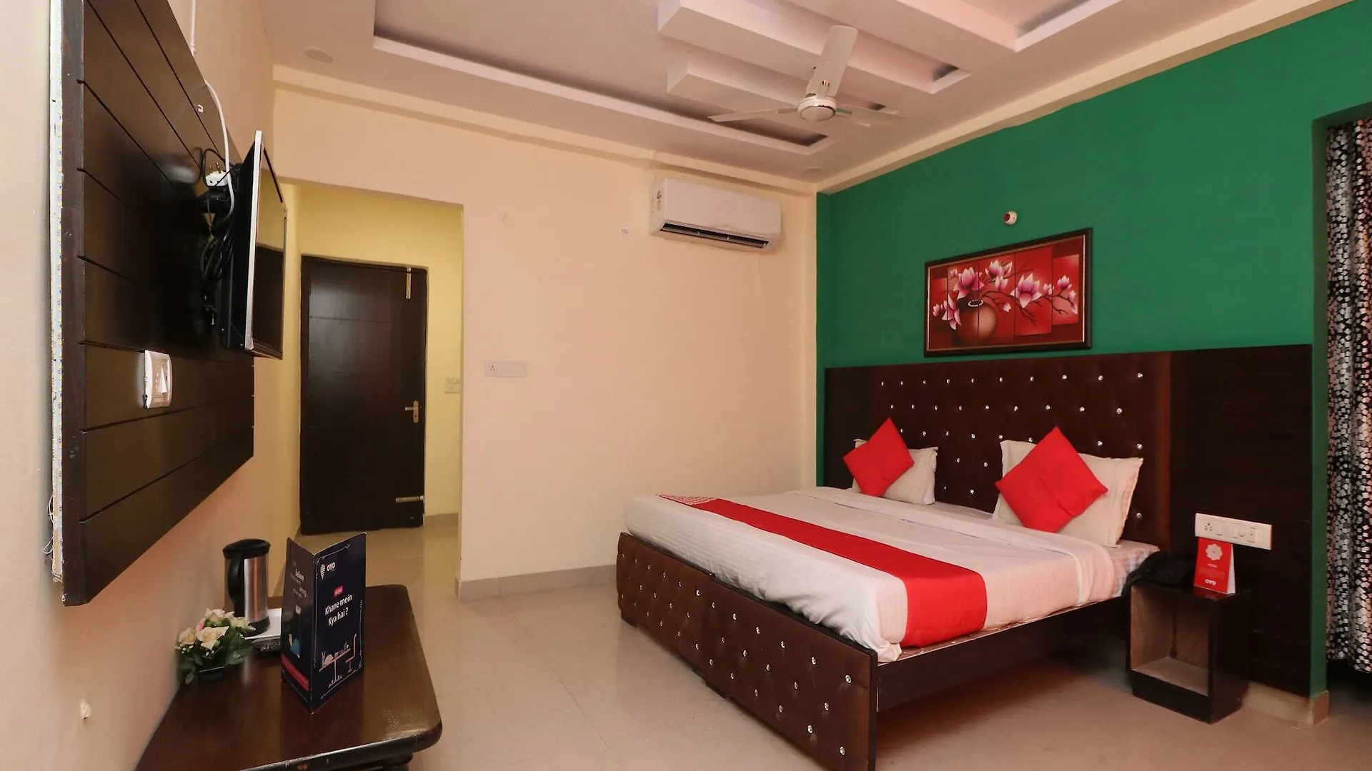 Oyo 26869 Taj View Pent House Hotel Agra